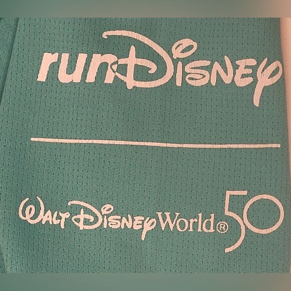 Disney World Run Disney 10K Shirt From 2023 - Medium - Picture 7 of 7